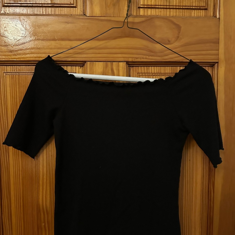 Caution To The Wind Classic Black Top